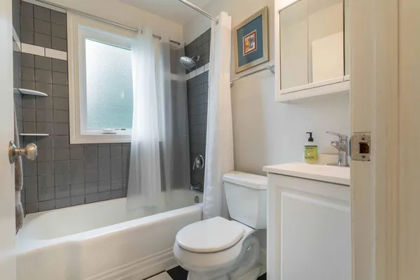 $239,000 | 202 Lake Avenue, Ottertail, MN 56571