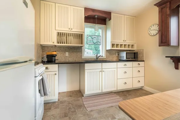 $239,000 | 202 Lake Avenue, Ottertail, MN 56571