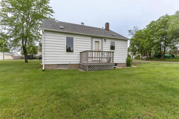 $239,000 | 202 Lake Avenue, Ottertail, MN 56571