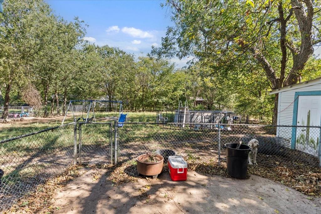 316 Ritchey Street Gainesville, TX 76240 - Photo 26 of 27