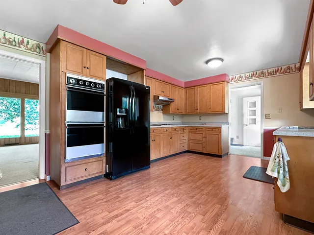 $259,900 | 2545 Na-Wa-Ka Drive, Marinette, WI 54143