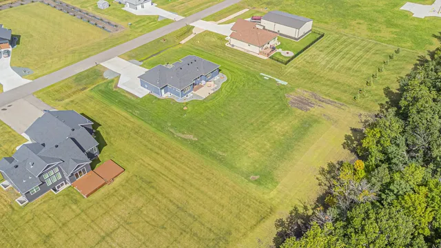 $799,000 | 6910 2nd Street Northwest, Moorhead, MN 56560