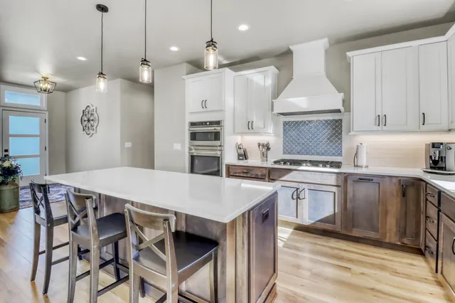 $799,000 | 6910 2nd Street Northwest, Moorhead, MN 56560