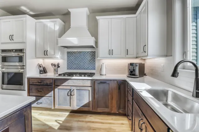 $799,000 | 6910 2nd Street Northwest, Moorhead, MN 56560