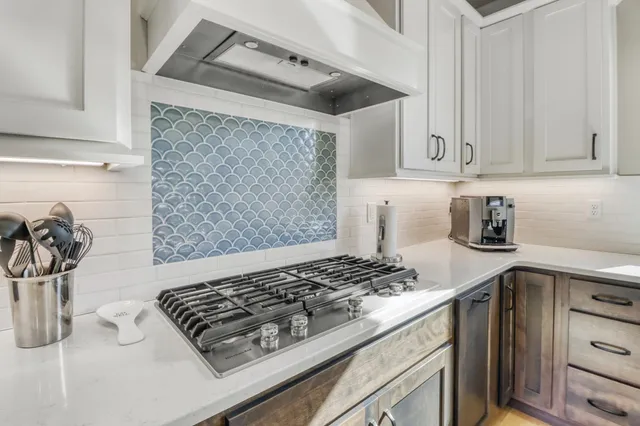 $799,000 | 6910 2nd Street Northwest, Moorhead, MN 56560