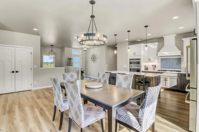 $799,000 | 6910 2nd Street Northwest, Moorhead, MN 56560