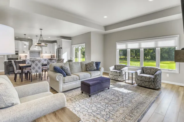 $799,000 | 6910 2nd Street Northwest, Moorhead, MN 56560