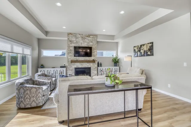 $799,000 | 6910 2nd Street Northwest, Moorhead, MN 56560