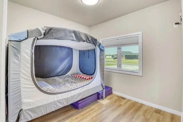 $799,000 | 6910 2nd Street Northwest, Moorhead, MN 56560