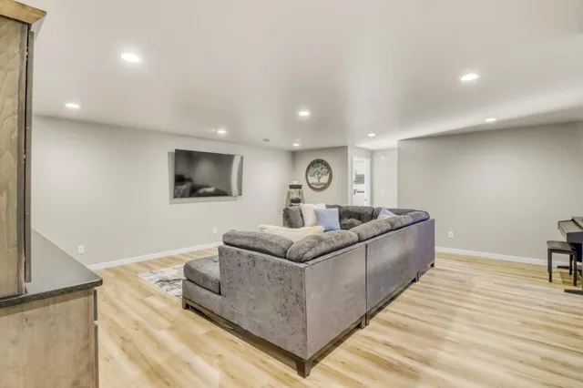 $799,000 | 6910 2nd Street Northwest, Moorhead, MN 56560