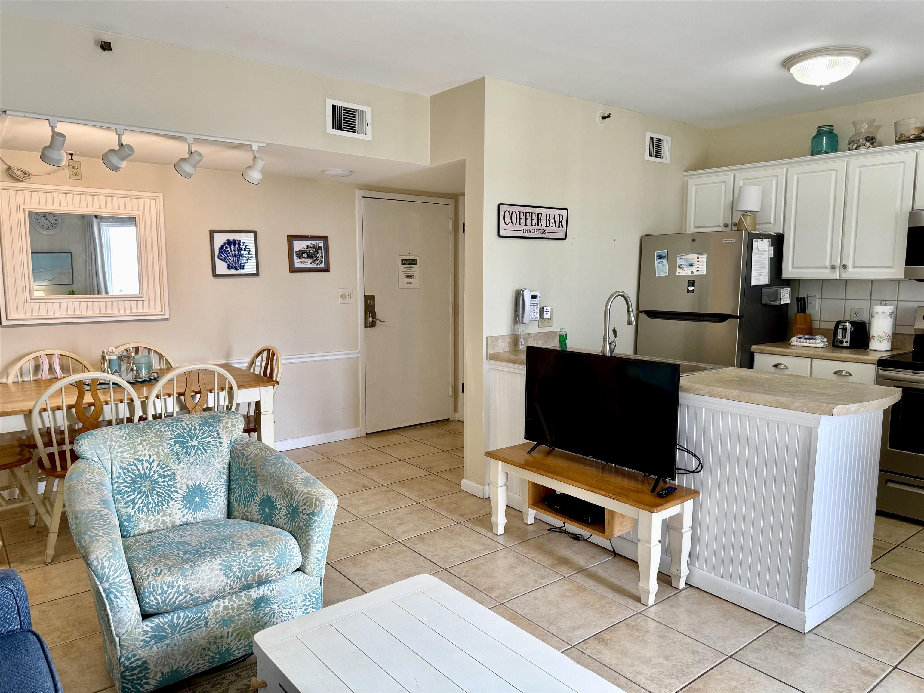 375 Plantation Road, Unit 5712 Gulf Shores, AL 36542 - Photo 7 of 42 Living Room