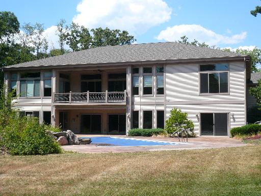 22207 Carmack Road Marengo, IL 60152 - Photo 15 of 16 a view of a building with a outdoor space