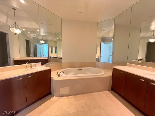 $2,757 | 2777 Paradise Road, Unit 205, Las Vegas, NV 89109