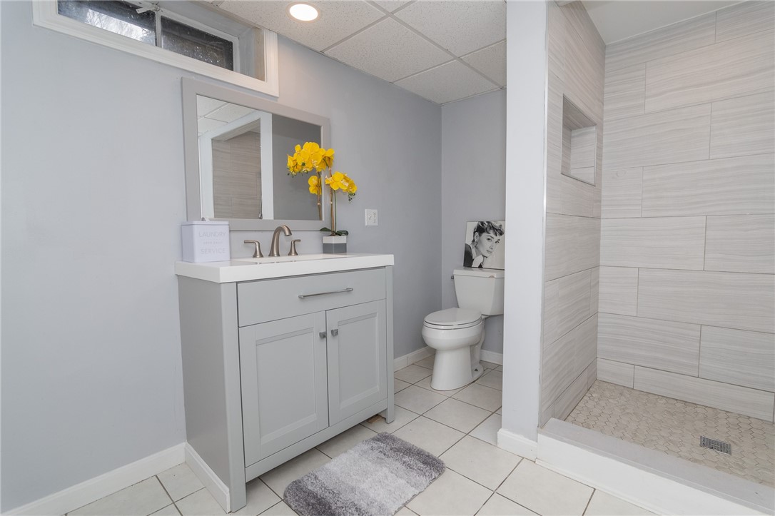 711 S Road South Kingstown, RI 02879 - Photo 26 of 32 Newly renovated with modern updates