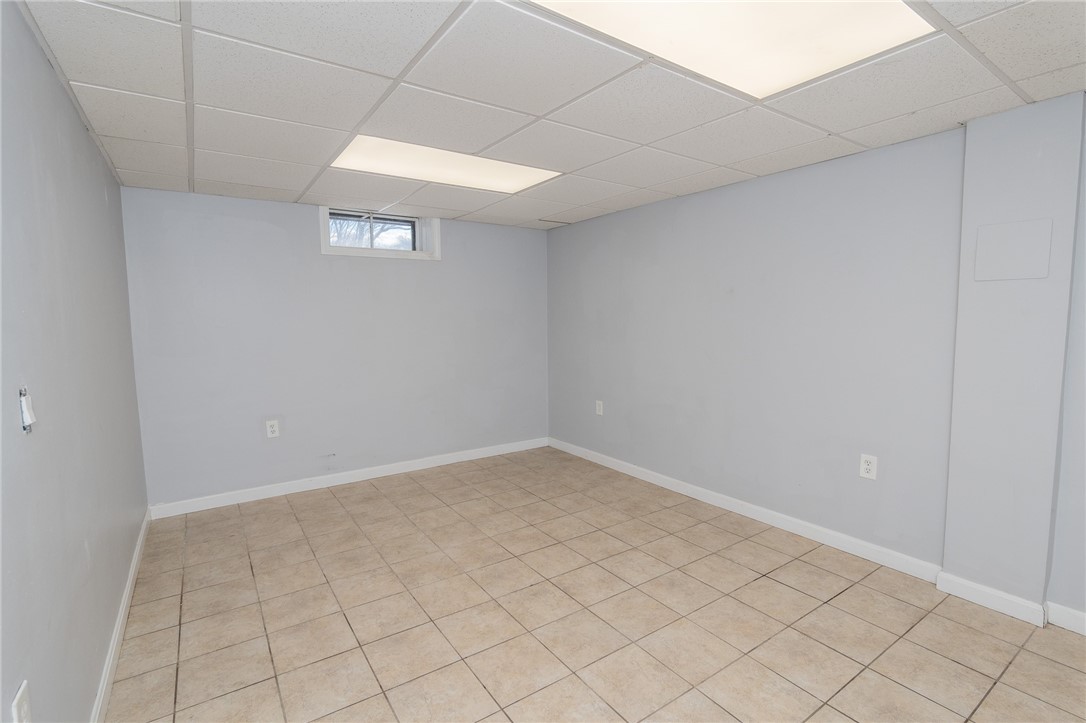 711 S Road South Kingstown, RI 02879 - Photo 27 of 32 BONUS BASEMENT SPACE