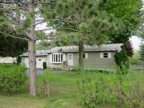 6448 North Bray Road Flint, MI 48505 - Photo 3 of 55 20438834-2.JPG