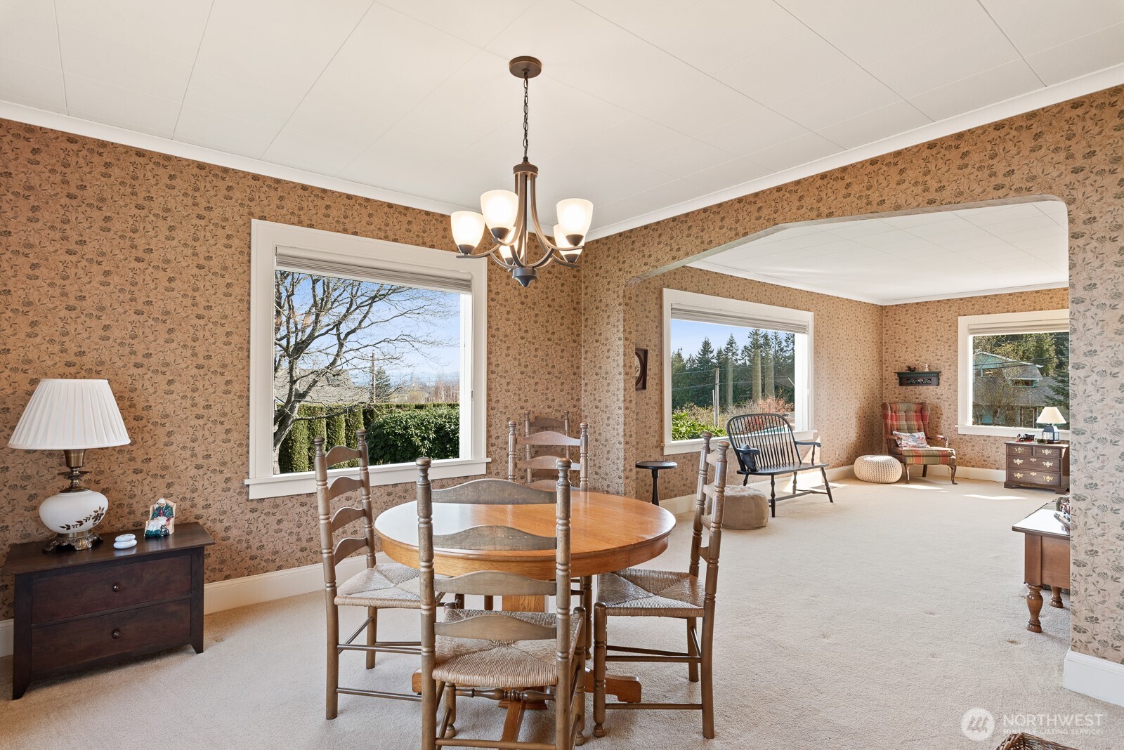 4436 Seahurst Avenue Everett, WA 98203 - Photo 11 of 40