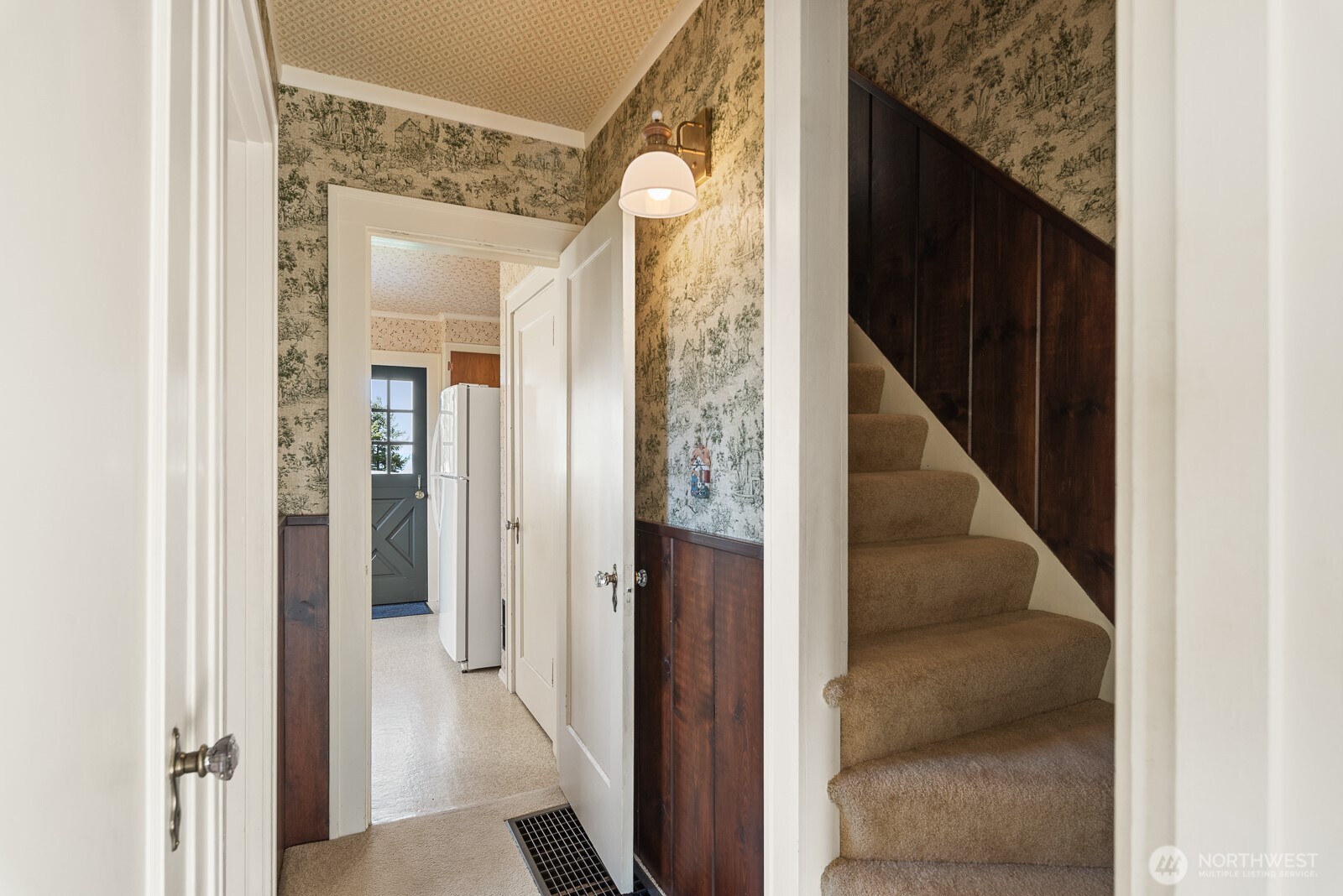 4436 Seahurst Avenue Everett, WA 98203 - Photo 20 of 40