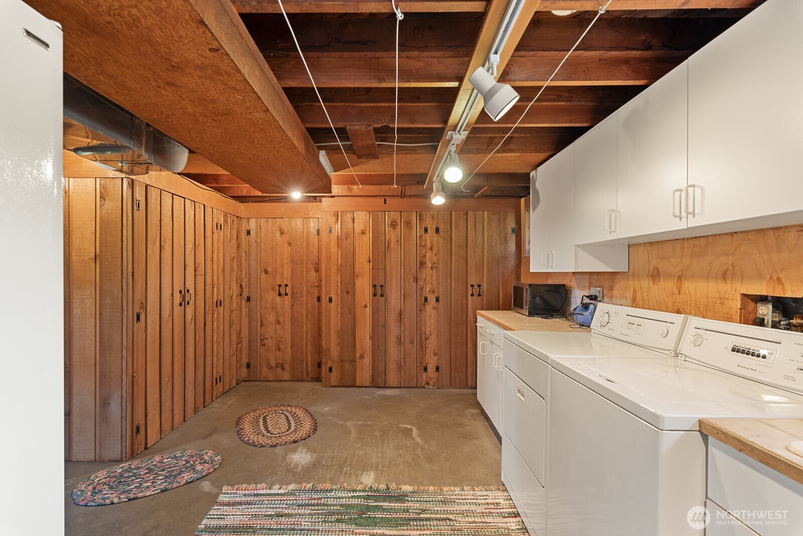 4436 Seahurst Avenue Everett, WA 98203 - Photo 28 of 40