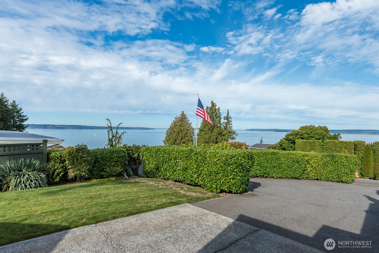 4436 Seahurst Avenue Everett, WA 98203 - Photo 32 of 40