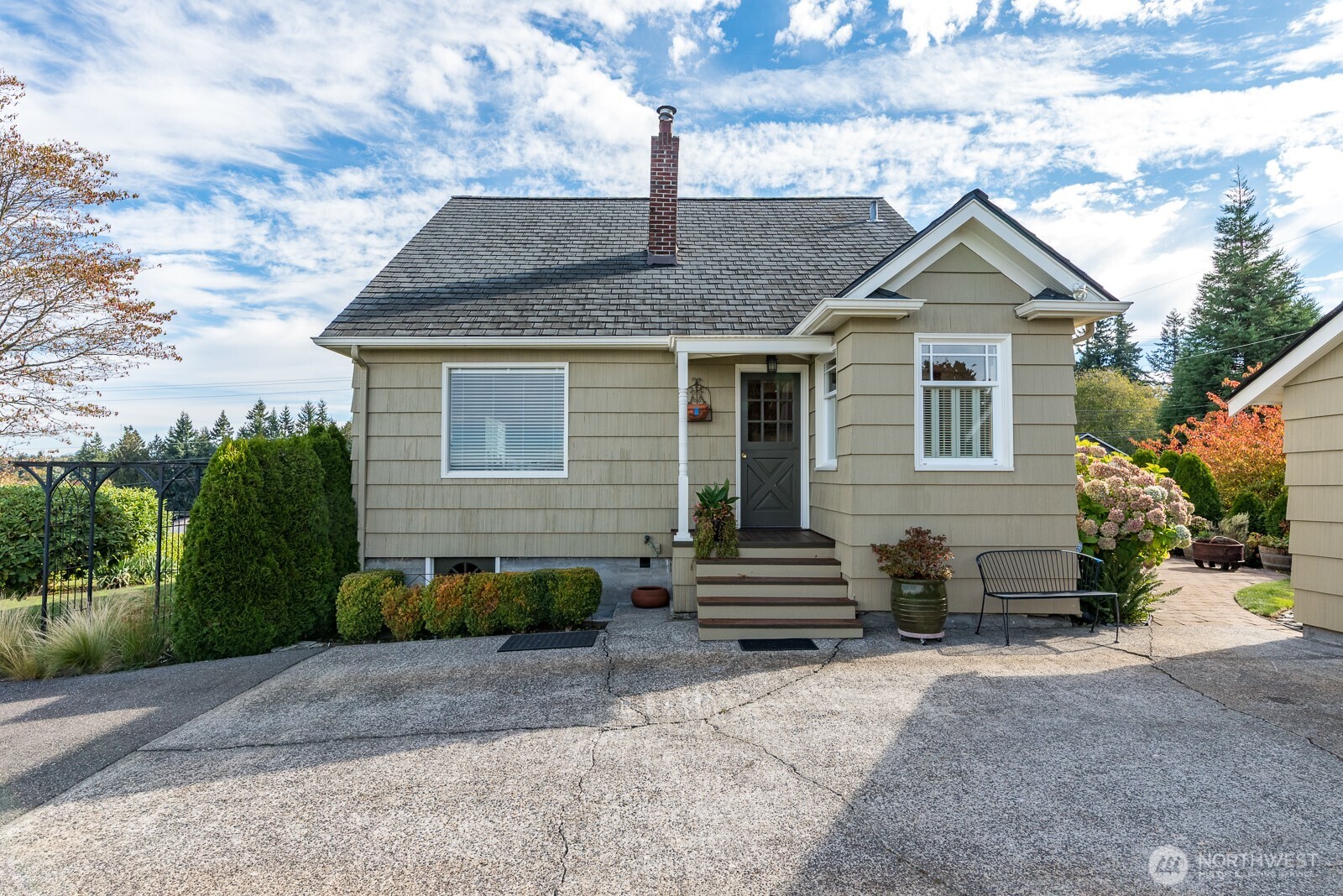 4436 Seahurst Avenue Everett, WA 98203 - Photo 33 of 40