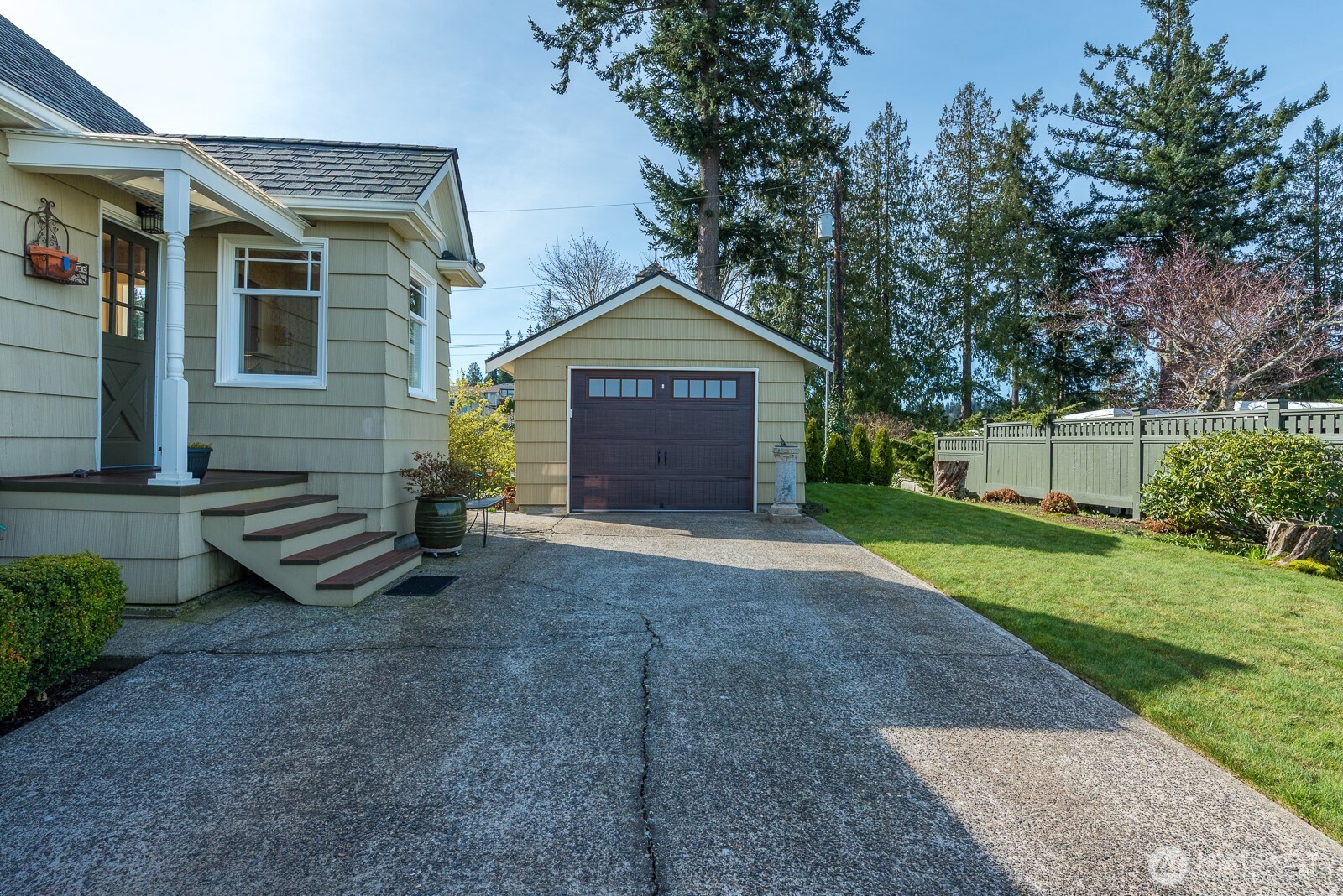 4436 Seahurst Avenue Everett, WA 98203 - Photo 38 of 40