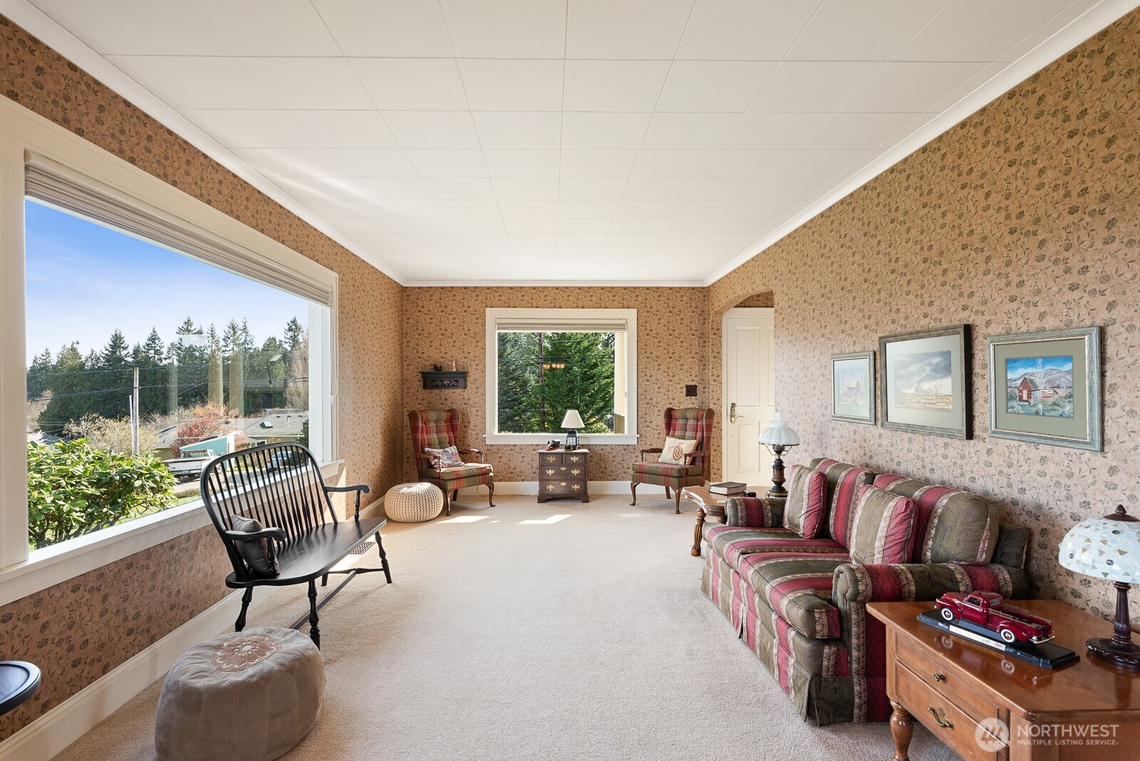 4436 Seahurst Avenue Everett, WA 98203 - Photo 6 of 40