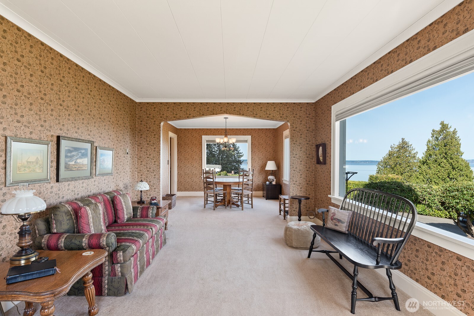 4436 Seahurst Avenue Everett, WA 98203 - Photo 8 of 40