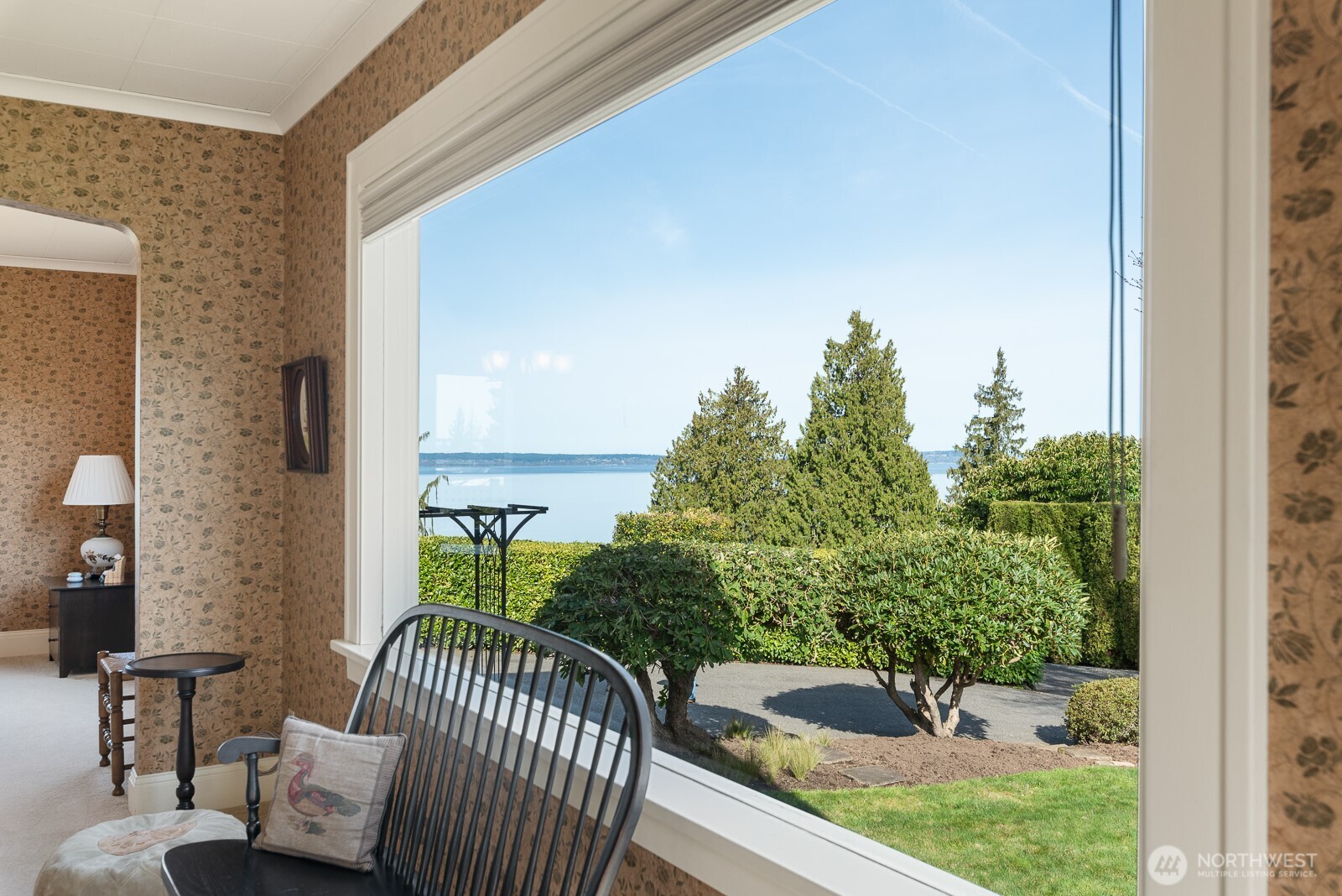 4436 Seahurst Avenue Everett, WA 98203 - Photo 9 of 40