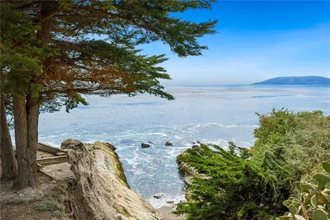 $1,999,950 | 105 Park Place, Pismo Beach, CA 93449
