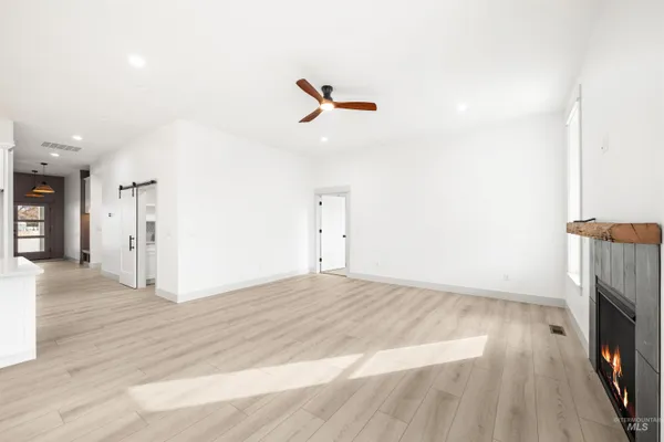 $699,900 | 442 East Elaine Court, Nampa, ID 83686