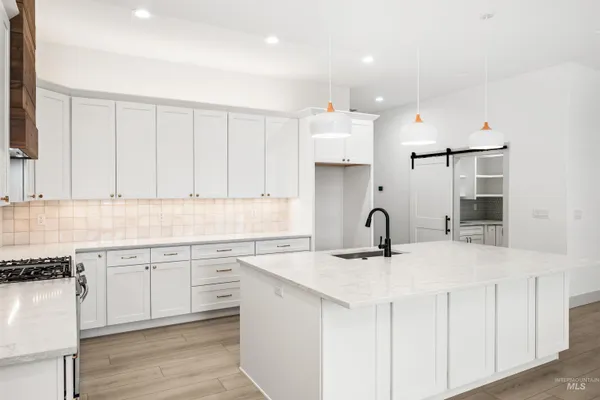 $699,900 | 442 East Elaine Court, Nampa, ID 83686