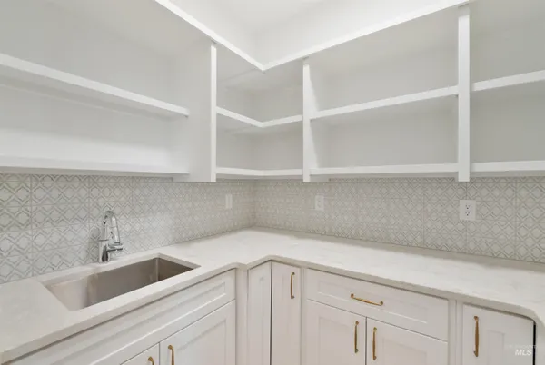 $699,900 | 442 East Elaine Court, Nampa, ID 83686