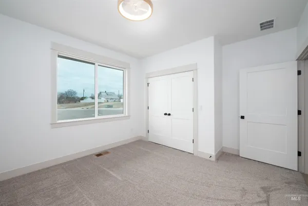 $699,900 | 442 East Elaine Court, Nampa, ID 83686