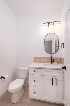 $699,900 | 442 East Elaine Court, Nampa, ID 83686