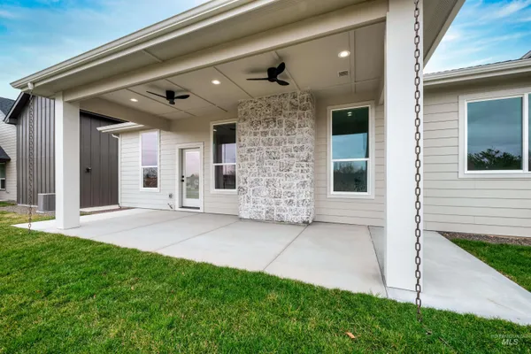 $699,900 | 442 East Elaine Court, Nampa, ID 83686