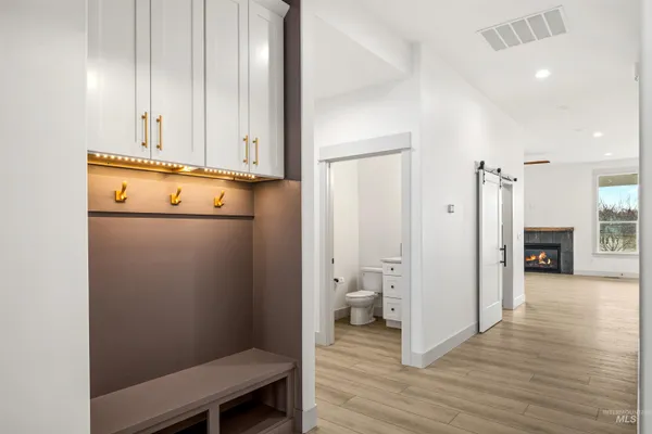 $699,900 | 442 East Elaine Court, Nampa, ID 83686