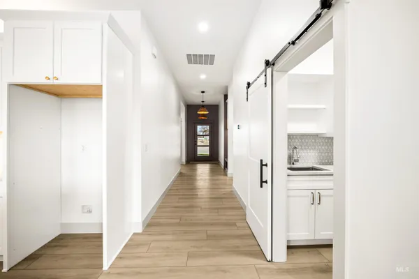 $699,900 | 442 East Elaine Court, Nampa, ID 83686