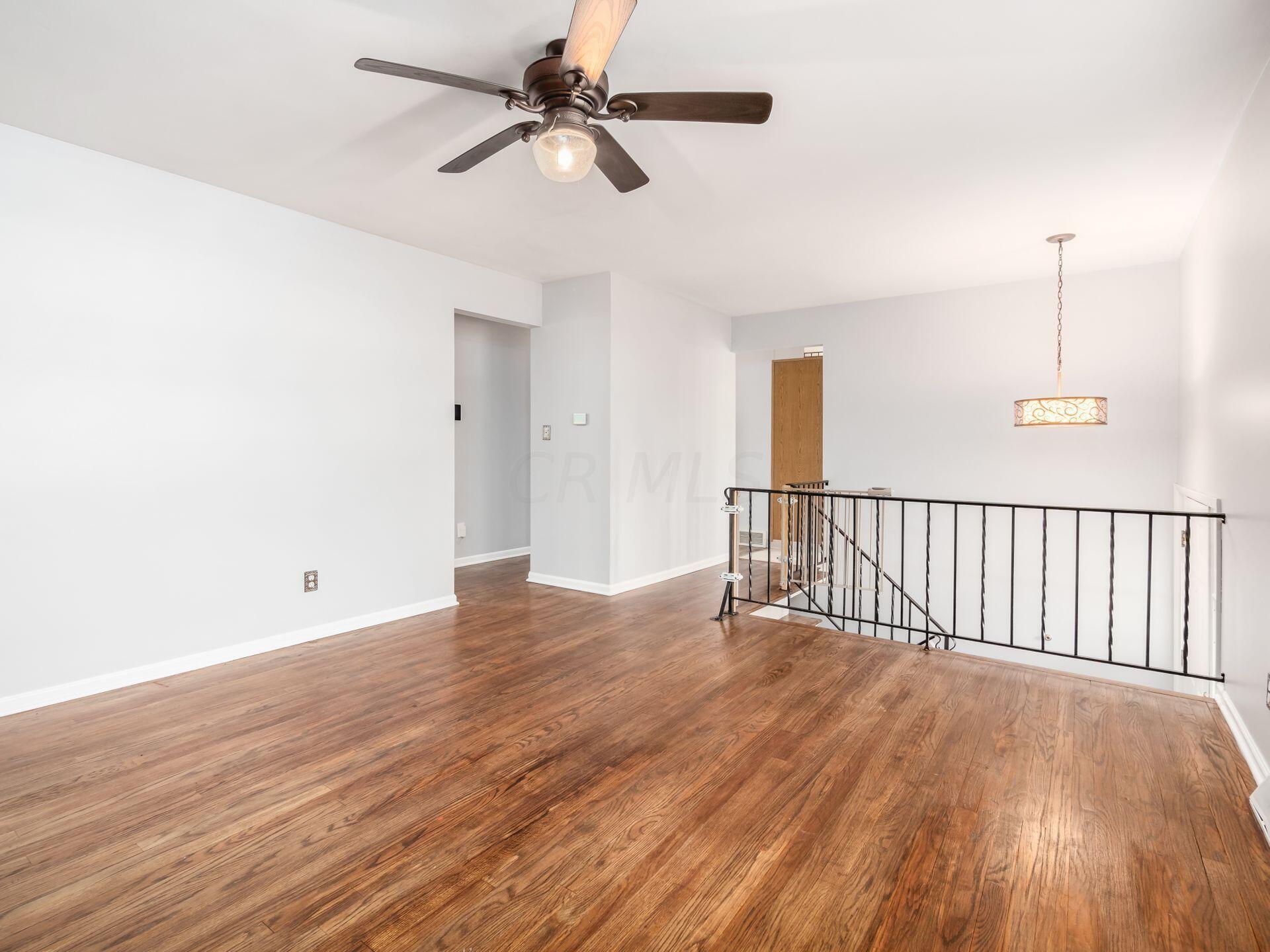 6515 Faircrest Road Columbus, OH 43229 - Photo 9 of 33 009_1b5a_i 6515 Faircrest 010