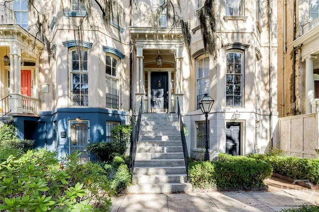 $2,750,000 | 118 East Gaston Street, Savannah, GA 31401