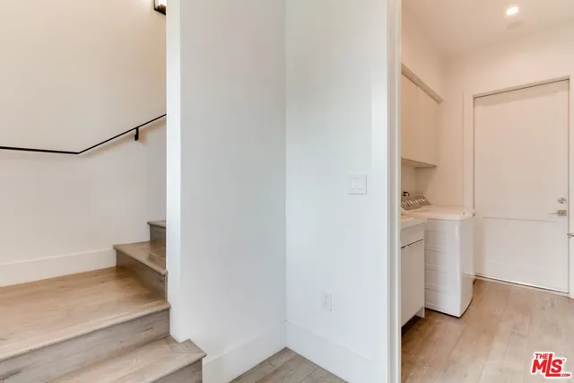 $5,995 | 4826 Pickford Street, Los Angeles, CA 90019