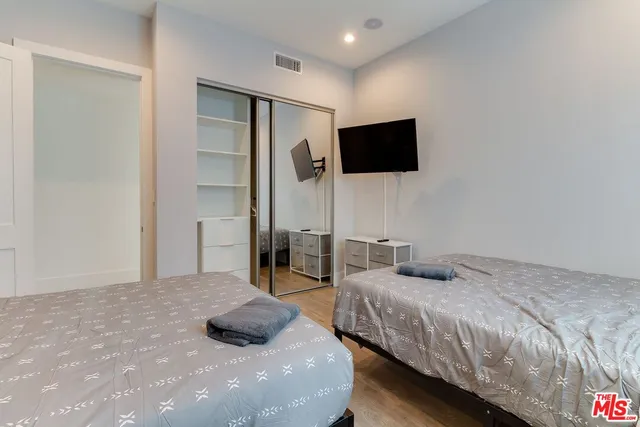 $5,995 | 4826 Pickford Street, Los Angeles, CA 90019