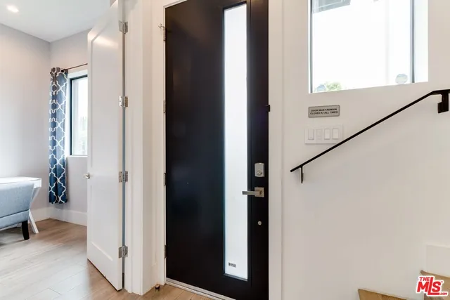 $5,995 | 4826 Pickford Street, Los Angeles, CA 90019