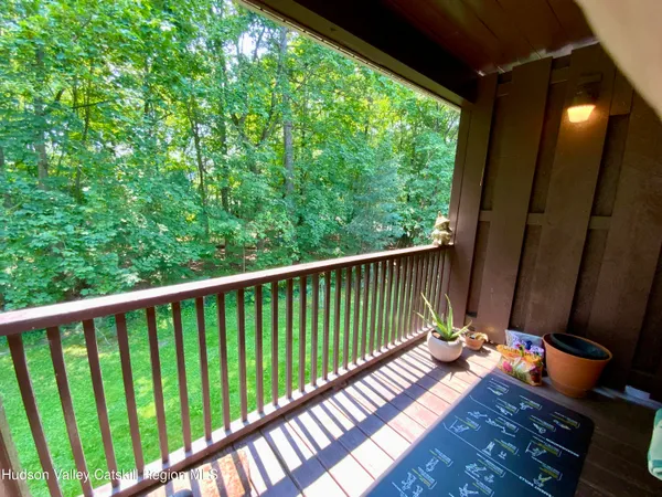 $1,675 | 2 Huguenot Street, Unit 4, New Paltz, NY 12561