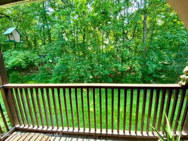 $1,675 | 2 Huguenot Street, Unit 4, New Paltz, NY 12561