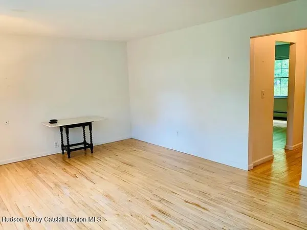 $1,675 | 2 Huguenot Street, Unit 4, New Paltz, NY 12561