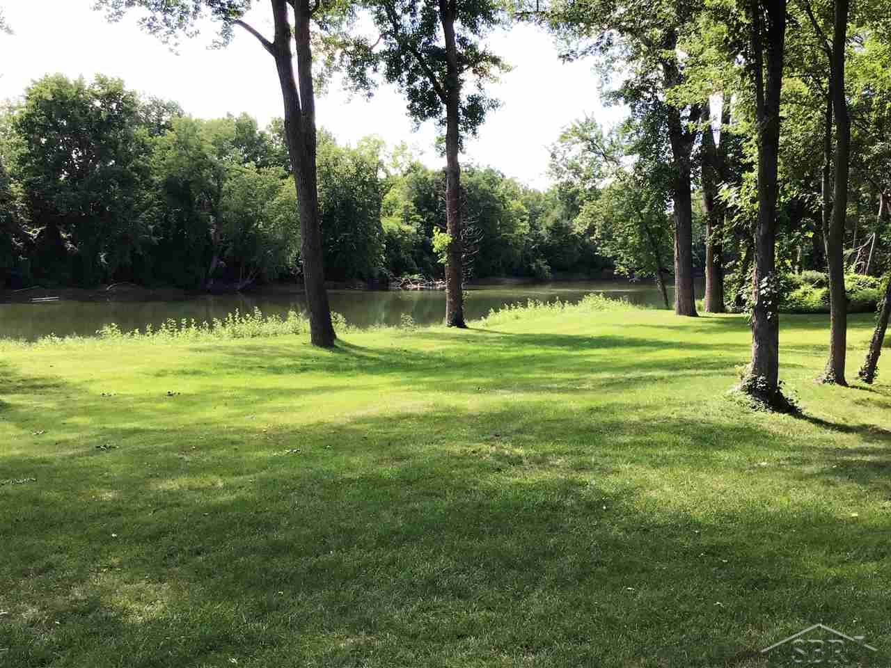 8233 Midland Road, Unit 11 Freeland, MI 48623 - Photo 13 of 18