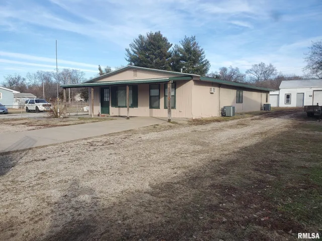 $138,721 | 1512 Spring Bay Road, East Peoria, IL 61611