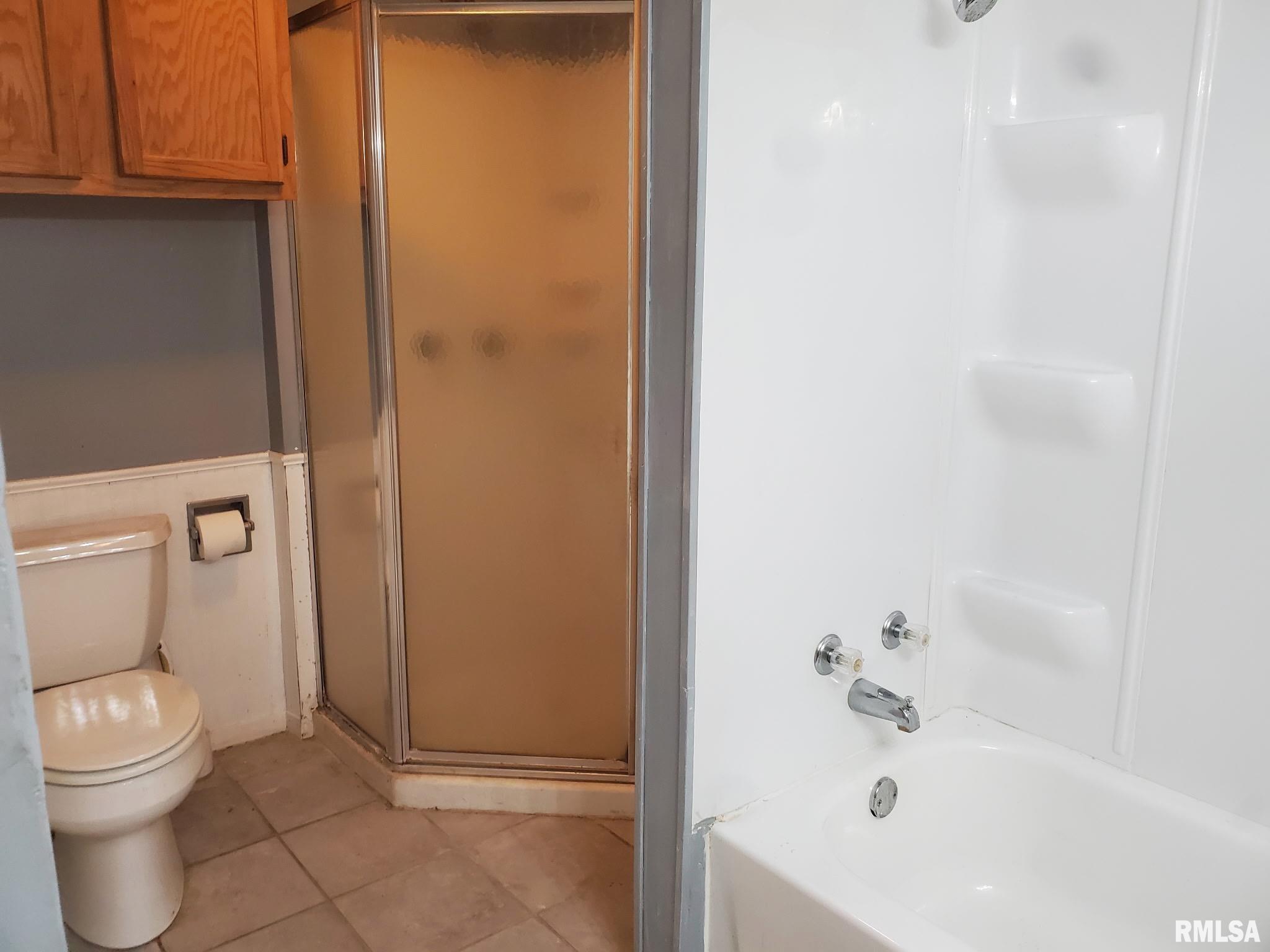 1512 Spring Bay Road East Peoria, IL 61611 - Photo 16 of 34