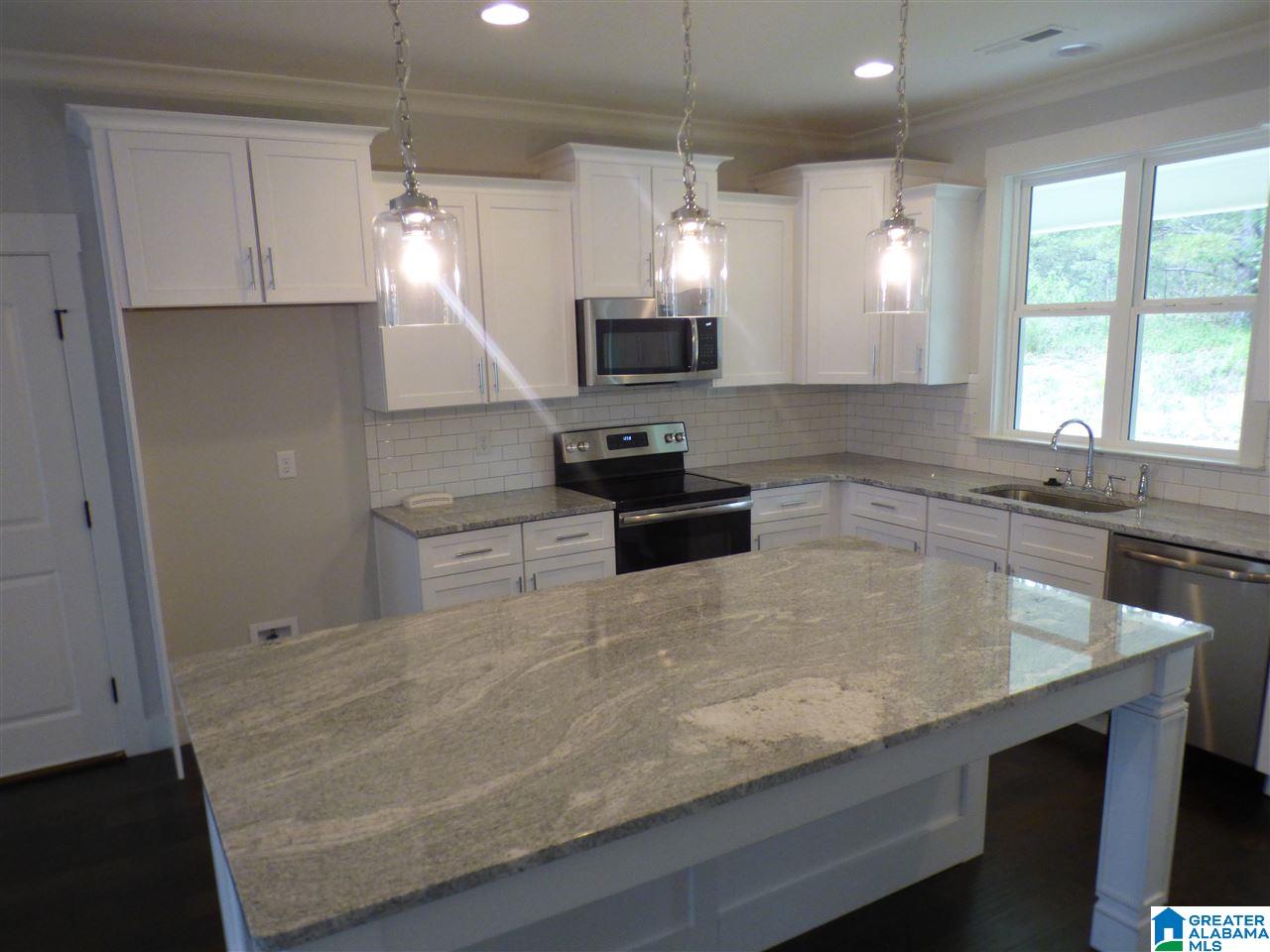 444 Hamilton Place Chelsea, AL 35043 - Photo 17 of 35